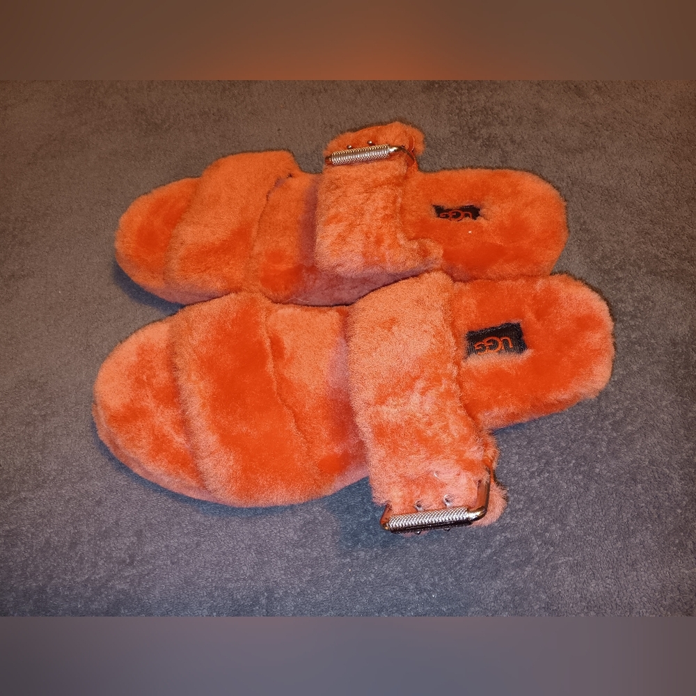 Ugg slippers - Picture 3 of 6